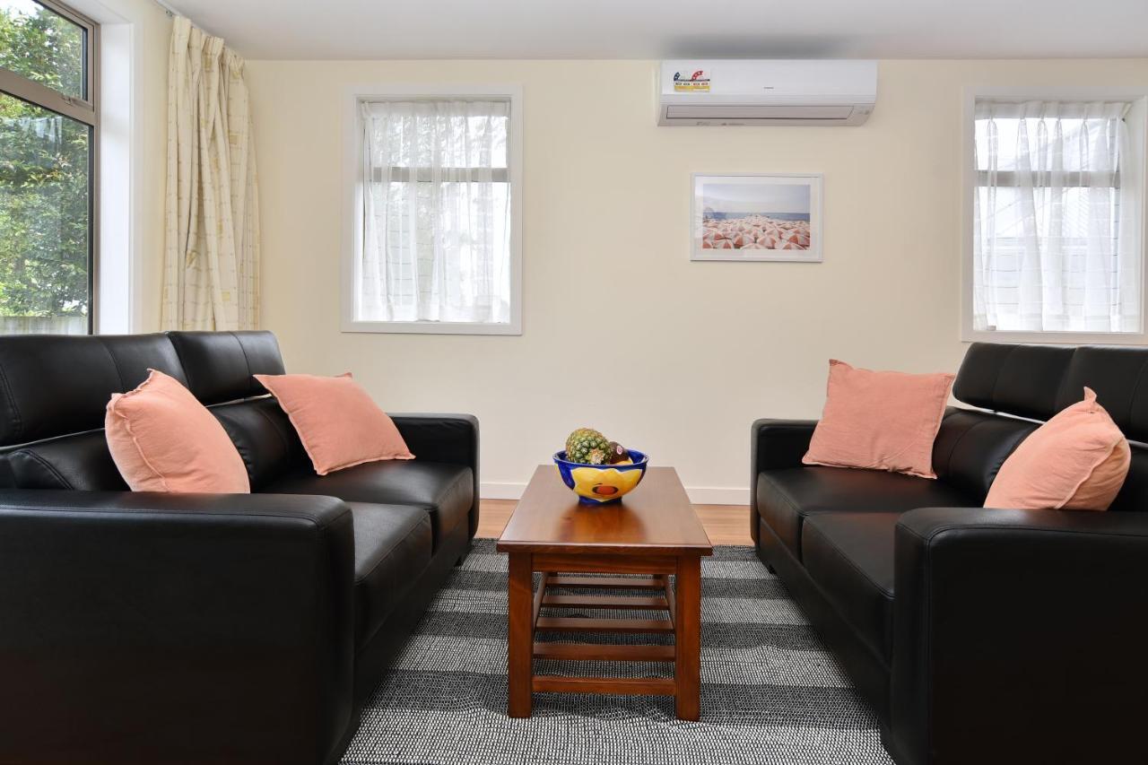 Clyde 106 - Christchurch Holiday Homes Екстериор снимка