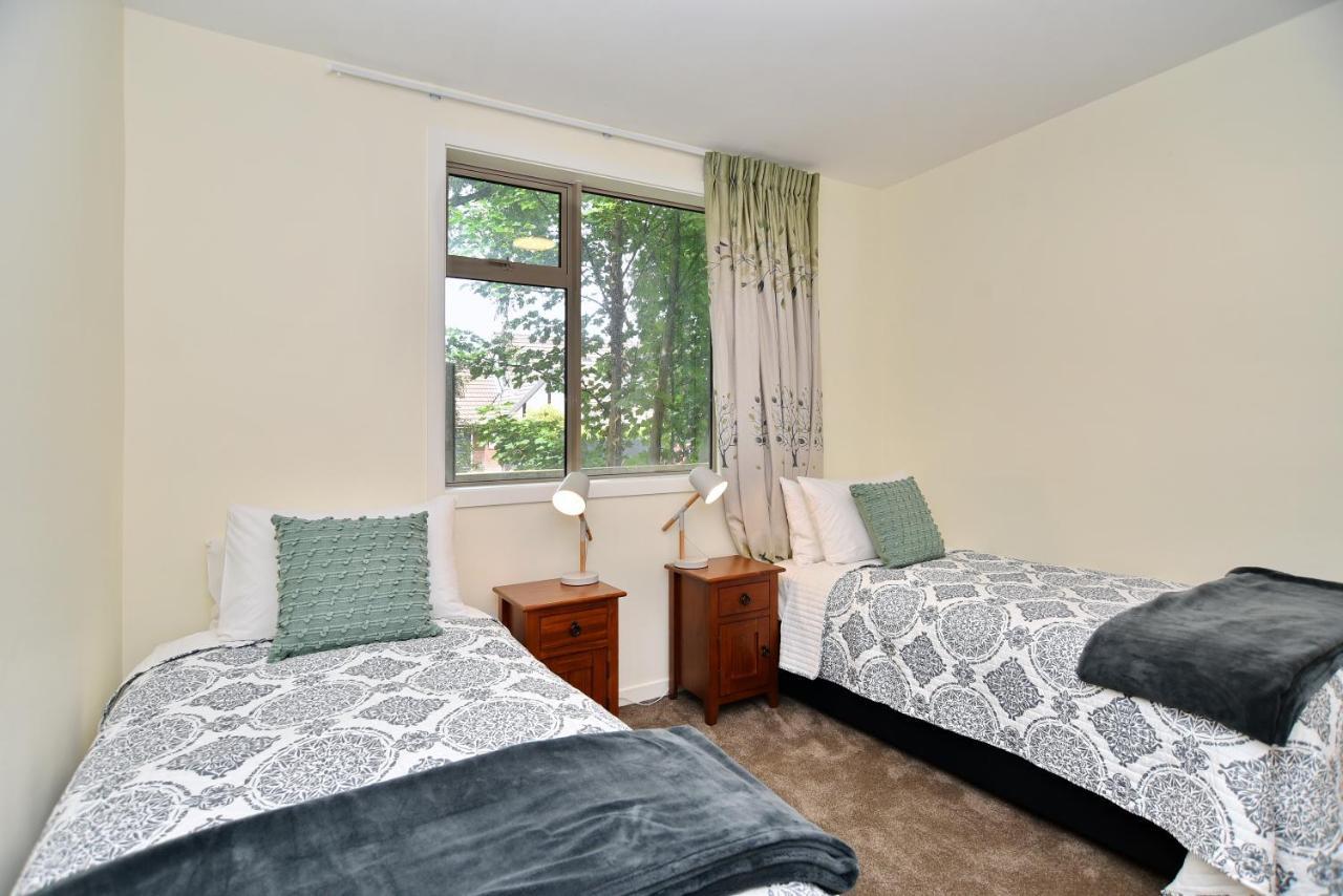 Clyde 106 - Christchurch Holiday Homes Екстериор снимка